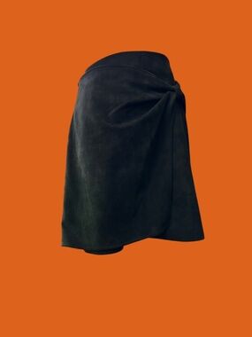 NWT. CeCe Faux Suede Skirt